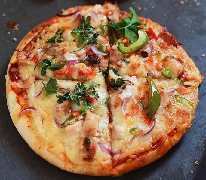 Chilli Paneer Pizza